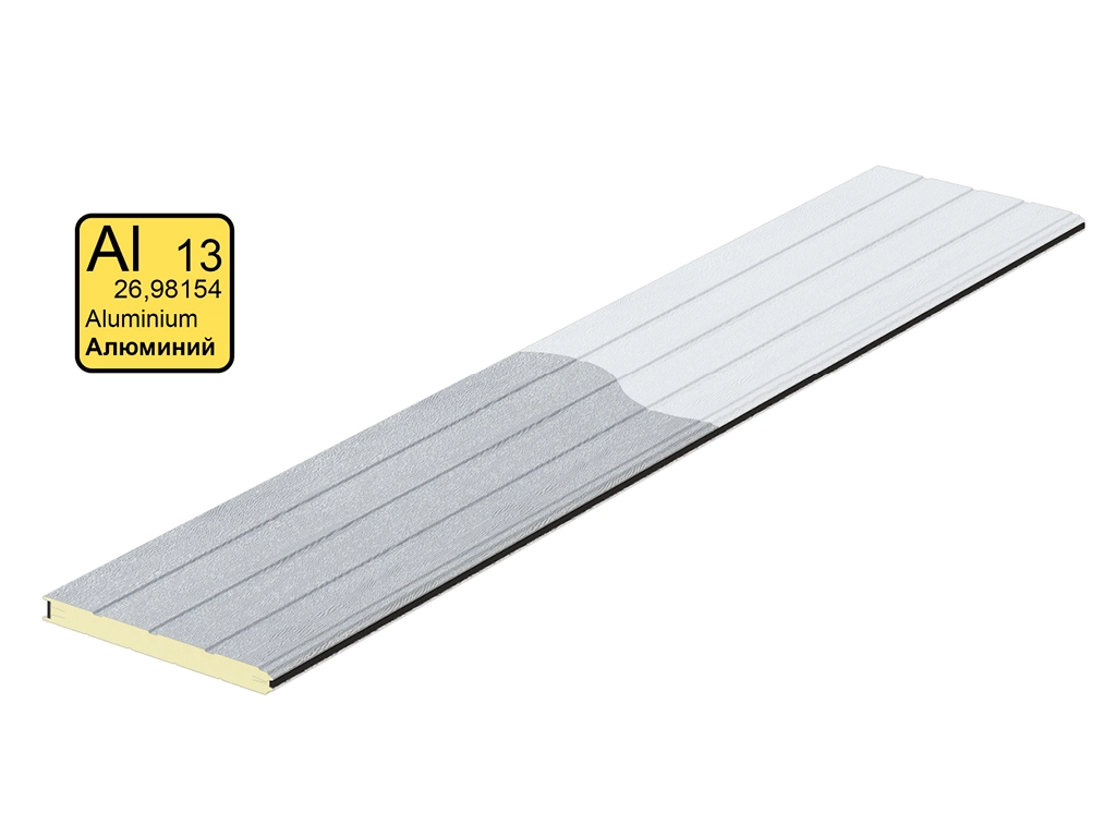 Щит ворот из алюминиевых сэндвич-панелей отличается повышенной коррозионной стойкостью и низким весом.